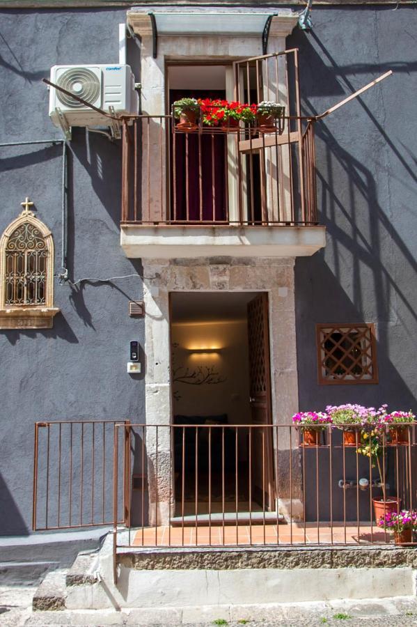 קטאניה La Casetta In Centro By Sicily In Home מראה חיצוני תמונה